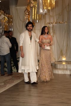 तारा सुतारिया संग वीर पहाड़िया का खुल्लम खुल्ला रोमांस, एक्ट्रेस बोलीं- 'तुम मेरी पूरी कायनात हो'