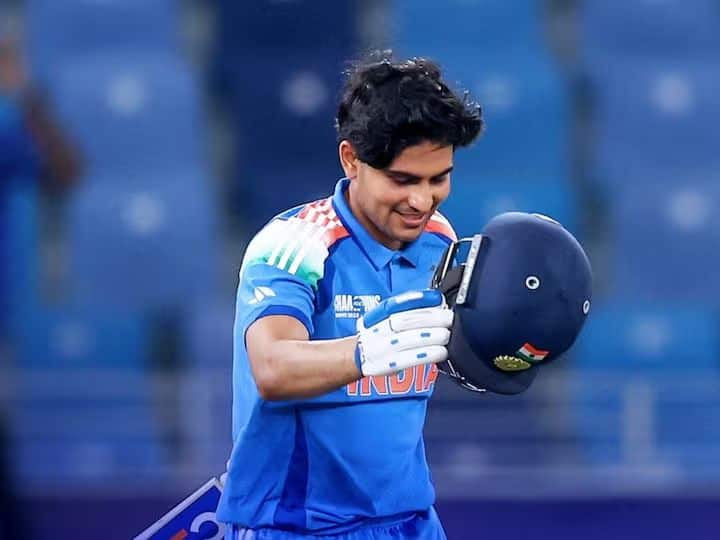 शुभमन गिल- शुभमन गिल ऑस्ट्रेलिया दौऱ्यातून एकदिवसीय संघाचे नेतृत्व देखील करेल. निवडकर्ते शुभमन गिलला 2027 च्या एकदिवसीय विश्वचषकासाठी कर्णधार म्हणून विचारात घेत आहेत आणि तो या भूमिकेसाठी सज्ज होत आहे. ऑस्ट्रेलियाविरुद्धचा पहिला एकदिवसीय सामना 19 ऑक्टोबर रोजी पर्थमध्ये खेळला जाईल.