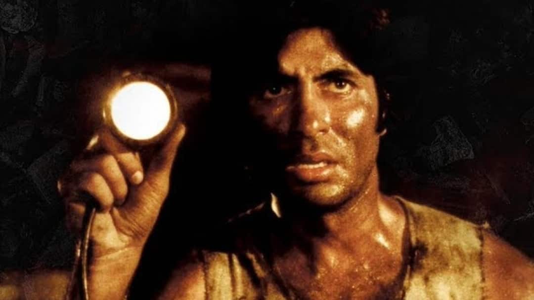 amitabh-abhishek-jaya-bachchan-filmfare-2025-winners Filmfare 2025: Amitabh, Abhishek & Jaya Bachchan Create History As All Three Win Big On The Same Night