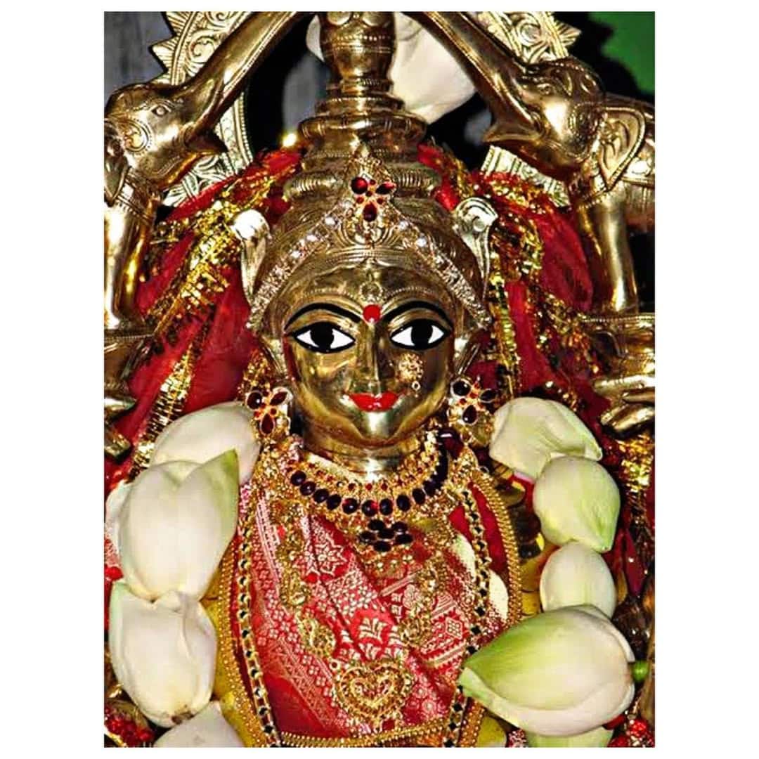 Kirit Shakti Peeth: చెట్ల వేళ్ళతో అల్లుకున్న పురాతన శివాలయం, ఇదో శక్తిపీఠం! తప్పనిసరిగా దర్శించుకోవాల్సిన ప్రదేశం!