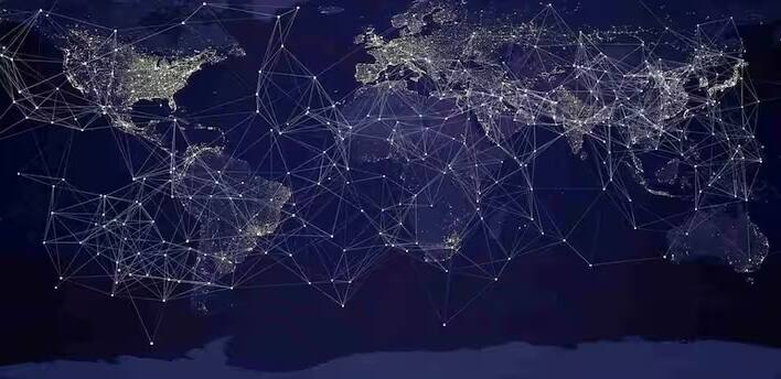 યુરોપનો દેશ સ્વિટ્ઝર્લૅન્ડ, ટેક્નોલોજી અને ઈનોવેશનમાં ભલે મોખરે હોય પરંતુ ઇન્ટરનેટની વાત કરીએ તો તે ખૂબ મોંઘુ સાબિત થયું છે. સ્વિટ્ઝર્લૅન્ડમાં સરેરાશ ઇન્ટરનેટ ખર્ચ 2.07 ડોલર પ્રતિ Mbps છે, જે તેને વિશ્વનો ત્રીજો સૌથી મોંઘો દેશ બનાવે છે.