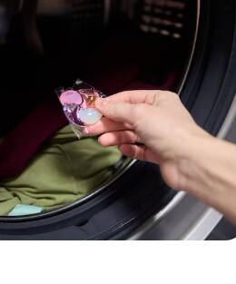 ਆਮ ਤੌਰ 'ਤੇ ਜਦੋਂ ਕੋਈ ਬਿਮਾਰ ਹੁੰਦਾ ਹੈ ਤਾਂ ਉਸ ਨੂੰ ਦਵਾਈ ਦਿੱਤੀ ਜਾਂਦੀ ਹੈ। ਅੱਜਕੱਲ੍ਹ ਲੋਕਾਂ ਨੇ ਘਰ ਵਿੱਚ ਡੋਲੋ, ਨਿਮੋਸਲਾਈਡ ਤੇ ਡਿਸਪ੍ਰੀਨ ਰੱਖਣੀ ਸ਼ੁਰੂ ਕਰ ਦਿੱਤੀ ਹੈ। ਥੋੜ੍ਹਾ ਜਿਹਾ ਬੁਖਾਰ, ਜ਼ੁਕਾਮ ਜਾਂ ਦਰਦ ਹੋਣ 'ਤੇ ਉਹ ਤੁਰੰਤ ਗੋਲੀ ਲੈ ਲੈਂਦੇ ਹਨ। ਇਨ੍ਹਾਂ ਵਿੱਚੋਂ ਡਿਸਪ੍ਰੀਨ ਵਾਸ਼ਿੰਗ ਮਸ਼ੀਨਾਂ ਵਿੱਚ ਵੀ ਇਸਤੇਮਾਲ ਕੀਤੀ ਜਾ ਰਹੀ ਹੈ।