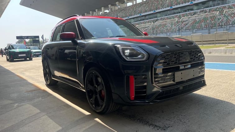 Mini Countryman JCW Is A Performance SUV With A Funky Vibe
