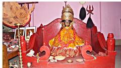 చెట్ల వేళ్ళతో అల్లుకున్న పురాతన శివాలయం, ఇదో శక్తిపీఠం! తప్పనిసరిగా దర్శించుకోవాల్సిన ప్రదేశం!