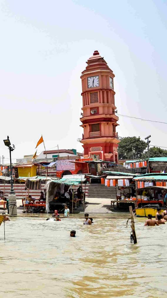 गंगा नदीच्या पाण्यात कधीही जंतू तयार होत नाहीत? कारण...