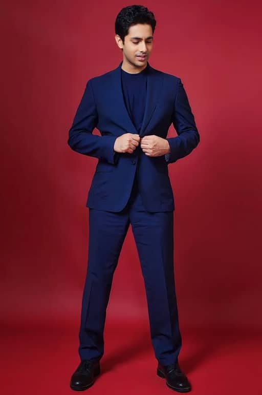 नव्या की पढ़ाई पर तो काफी बात हो चुकी है, आज जानते हैं कि उनके भाई यानी अगस्त्य नंदा की एजुकेशनल क्वालीफिकेशन क्या है. उन्होंने कहां से और कितनी पढ़ाई की है, वे इंडिया में पढ़ें हैं या विदेश में?