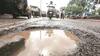 Potholes on Road: रस्त्यावरील खड्ड्यांमुळे मृत्यू झाल्यास कुटुंबीयांना 6 लाखांची नुकसान भरपाई द्या, मुंबई हायकोर्टाचा सरकारला आदेश