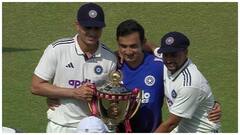 ధోని సంప్రదాయాన్ని శుభమన్ గిల్ బ్రేక్ చేశాడా? వెస్టిండీస్‌పై విజయం తర్వాత అభిమానులు 'అసంతృప్తి'!