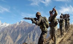 જમ્મુ કાશ્મીરના કુપવાડામાં 2 આતંકવાદીઓ ઠાર, 12 કલાક ચાલ્યું એન્કાઉન્ટર, ઘૂસણખોરીનો પ્રયાસ નિષ્ફળ