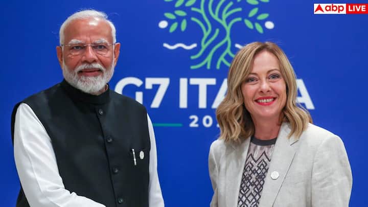 जब भी मेलोनी कैमरे के सामने आती हैं, तो उनके व्यक्तित्व का एक अलग रूप सामने आता है. वे अपनी बातों को बेहद आत्मविश्वास के साथ रखती हैं और बातचीत में कभी हिचकिचाती नहीं.