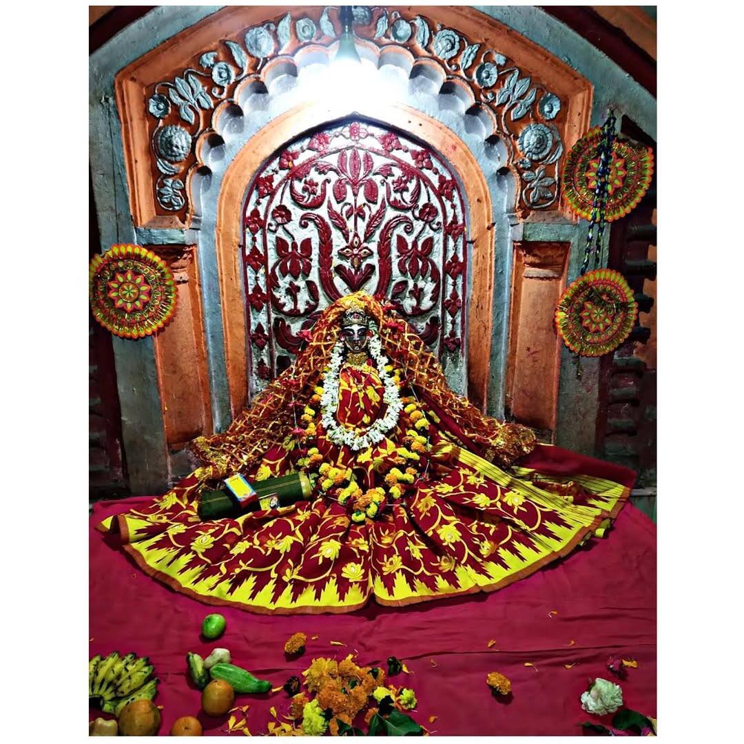 Kirit Shakti Peeth: చెట్ల వేళ్ళతో అల్లుకున్న పురాతన శివాలయం, ఇదో శక్తిపీఠం! తప్పనిసరిగా దర్శించుకోవాల్సిన ప్రదేశం!