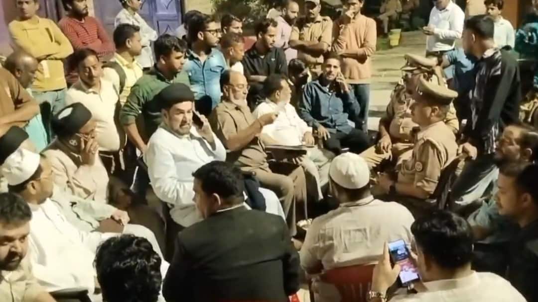 Stones Hurled At Shia Cleric Maulana Kalbe Jawad In Lucknow karbala site, FIR Filed Tensions In Lucknow After Stones Hurled At Shia Cleric During Karbala Site Visit; FIR Filed