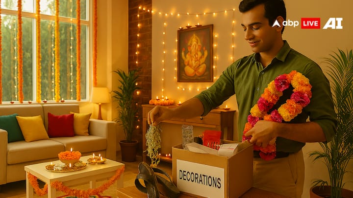 ఈ సంవత్సరం దీపావళి పండుగ 20 అక్టోబర్ 2025 సోమవారం వచ్చింది. దీపోత్సవం దగ్గర పడుతున్న కొద్దీ ఇళ్లలో శుభ్రపరిచే కార్యక్రమం మొదలవుతుంది. కార్యాలయాలు, ఇళ్ళు, దుకాణాలలో శుభ్రపరచడంతో పాటు పాత వస్తువులను తీసివేసి కొత్త వాటిని తెస్తారు.