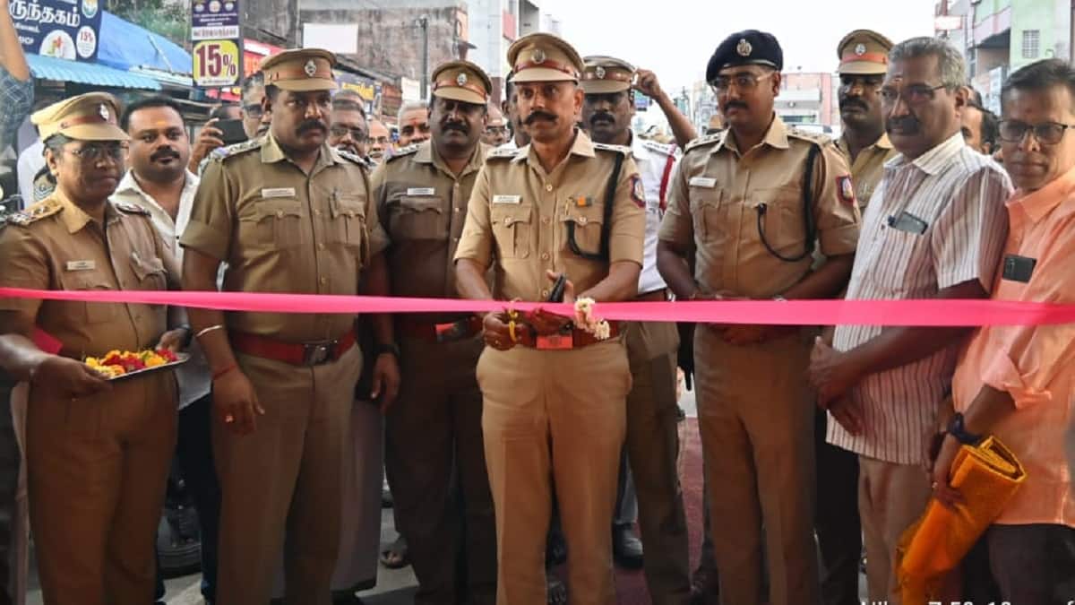 நாங்க இருக்கோம்... தஞ்சாவூர், கும்பகோணத்தில் தீபாவளிக்காக காவல் உதவி மையங்கள் திறப்பு