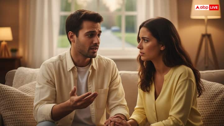 Premanand Maharaj advises not to keep worries or stress in mind. Talk openly to people close to you. By doing this the mind becomes lighter. Stress gradually reduces.