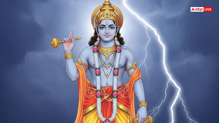 पौराणिक मतों के अनुसार स्त्रियां ब्रह्म हत्या का पाप आज भी झेल रही हैं. इसलिए इस दौरान उन्हें मंदिर के साथ-साथ घर में भी पूजा पाठ करने की अनुमति नहीं होती है. हालांकि वैज्ञानिक दृष्टि से देखा जाए तो मासिक धर्म एक जैविक प्रक्रिया है, जो कि महिलाओं को गर्भधारण के लिए तैयार करती हैं.
