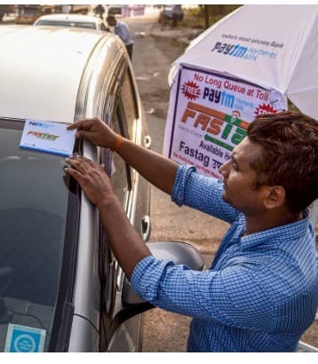 ਵਾਹਨ ਚਾਲਕਾਂ 'ਚ ਮੱਚੀ ਤਰਥੱਲੀ, ਟੋਲ ਪਲਾਜ਼ਿਆਂ 'ਤੇ ਦੇਣੀ ਪਏਗੀ ਦੁੱਗਣੀ ਫੀਸ...