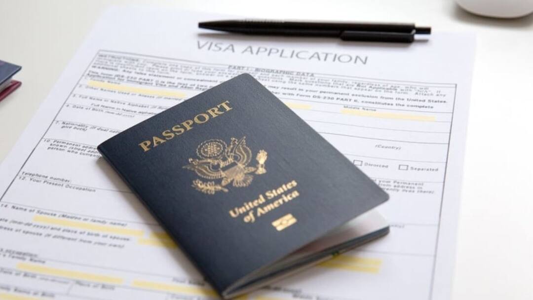 US Passport Falls Out Of Top 10 First Time In 20 Years US Passport Falls Out Of Top 10 For First Time In 20 Years; Check Where India Stands As China Surges