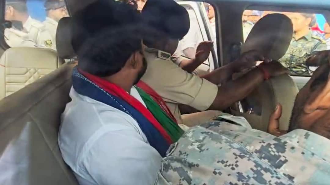 बिहार चुनाव 2025: नामांकन के बाद महागठबंधन के प्रत्याशी को किया गया गिरफ्तार, क्या है मामला? Bihar Elections 2025 Mahagathbandhan Candidate Jitendra Paswan Arrested After Nomination Bhore Gopalganj ANN बिहार चुनाव 2025: नामांकन के बाद महागठबंधन के प्रत्याशी को किया गया गिरफ्तार, क्या है मामला?