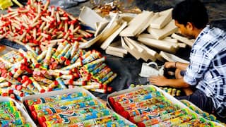 Supreme Court Allows Green Crackers In Delhi-NCR This Diwali, But With These 4 Rules