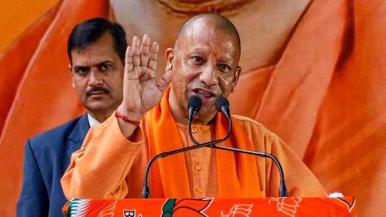 ‘New Mischief’: Yogi Adityanath Slams RJD, Congress Over ‘Burqa Row’ In Bihar Rally