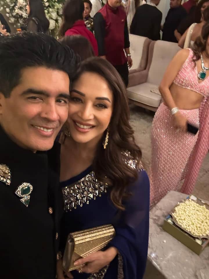 The event showcased festive decor, lights, and signature Manish Malhotra opulence.