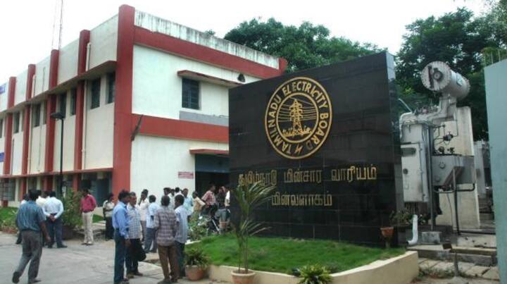 மதுரை: தனியமங்கலம், கோலிப்பட்டி மற்றும் சுற்றுப்புறங்கள், ஒத்தபட்டி, கொட்டாநத்தம்பட்டி, ஆலம்காரப்பட்டி, ஒக்கப்பட்டி மற்றும் சுற்றுப்புறங்கள், சோழவந்தான்