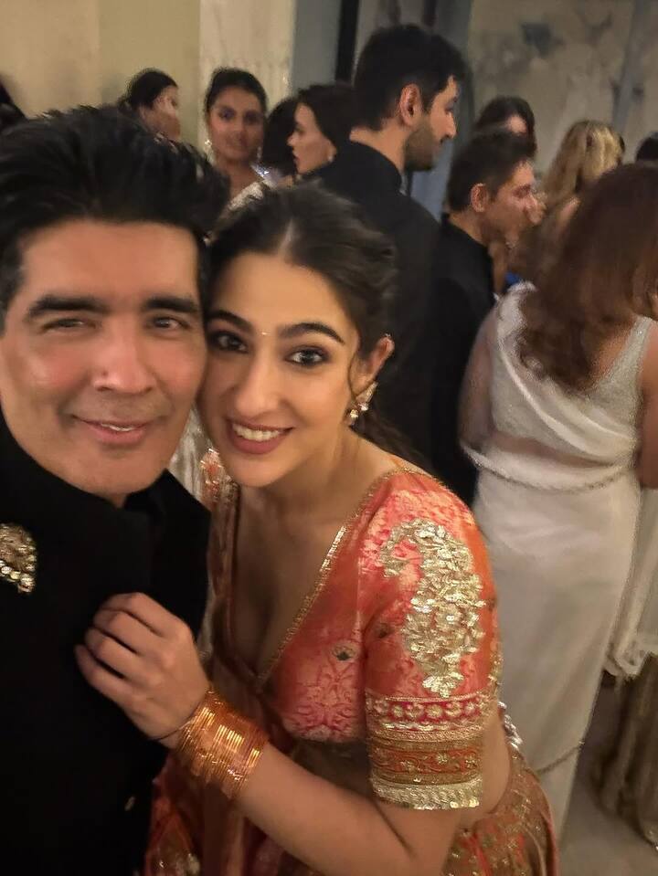 Fans praised SRK’s understated charm as he mingled with his family and other guests.