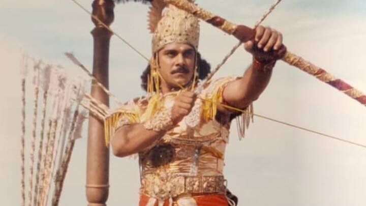 ग्रेजुएशन के बाद पंकज ने फिल्म और टीवी इंडस्ट्री में कदम रखा. पंकज के पिता सीएल धीर भी मशहूर डायरेक्टर थे, जिन्होंने कई यादगार फिल्में डायरेक्ट की थीं. उनकी मां और पत्नी भी फिल्म इंडस्ट्री से जुड़ी थीं.