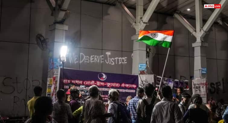 दुर्गापुर रेप पीड़िता के पिता ने ममता बनर्जी से माफी मांगी, बताया ‘मां समान’, पहले की थी औरंगजे दुर्गापुर रेप पीड़िता के पिता ने ममता बनर्जी से माफी मांगी, बताया ‘मां समान’, पहले की थी औरंगजे