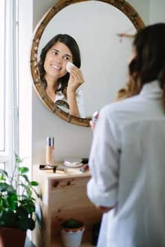 मेकअपशिवायही चमकदार चेहरा मिळवा, बीबी क्रीमचे फायदे जाणून घ्या!