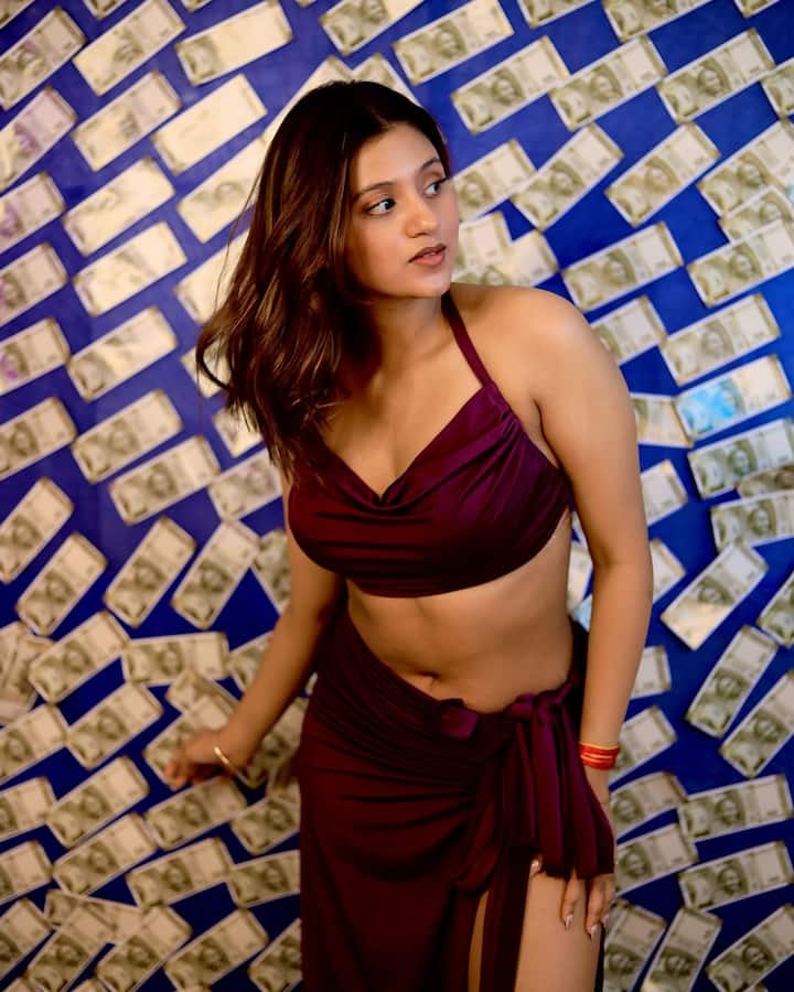 इसके अलावा अंजलि कंगना रनौत के शो 'लॉक अप' में नजर आईं, जहां वह दूसरी रनर-अप रहीं.