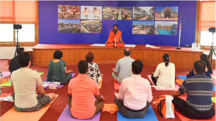 <div>Patanjali Claims Breakthrough In Cancer Recovery Through Yoga & Ayurveda</div>
