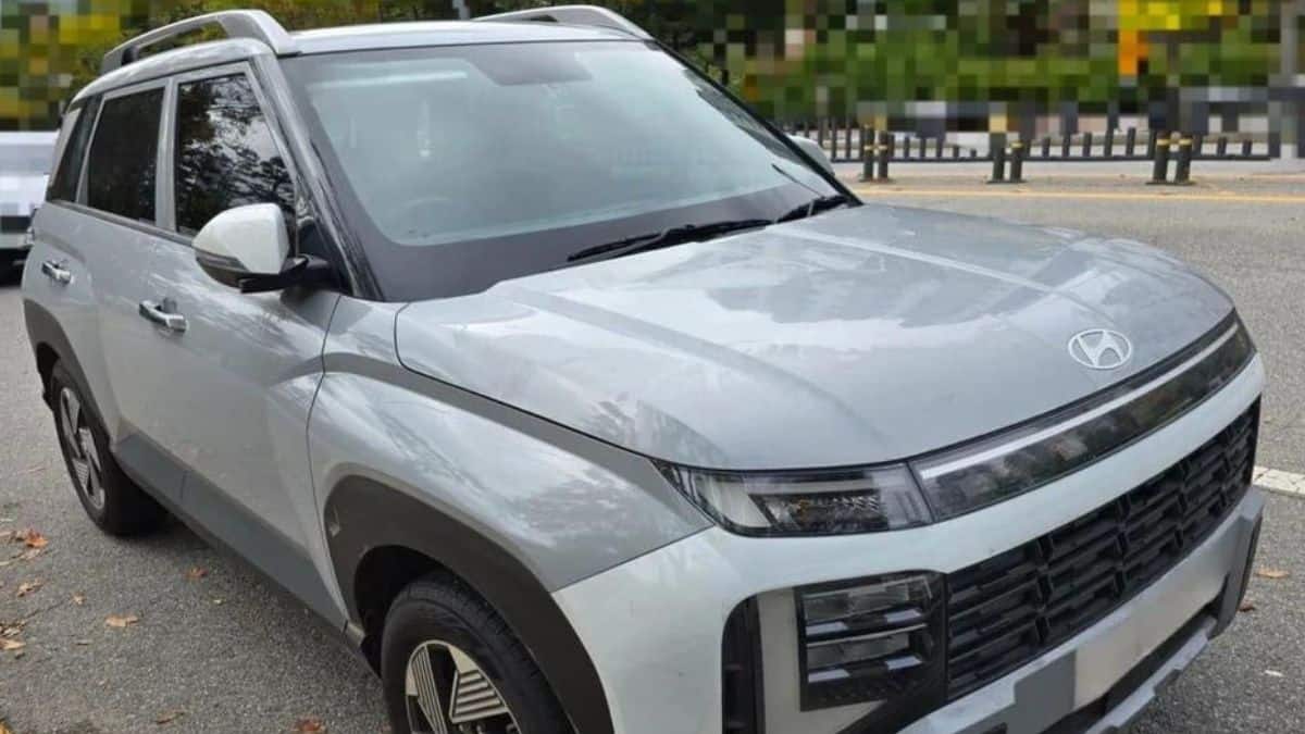 Hyundai Venue Updated Model News : వెన్యుకు తుది మెరుగులు దిద్దుతున్న హ్యుండయి.. లీకైన ఫొటోలతో ఇంట‌ర్నెట్ షేక్