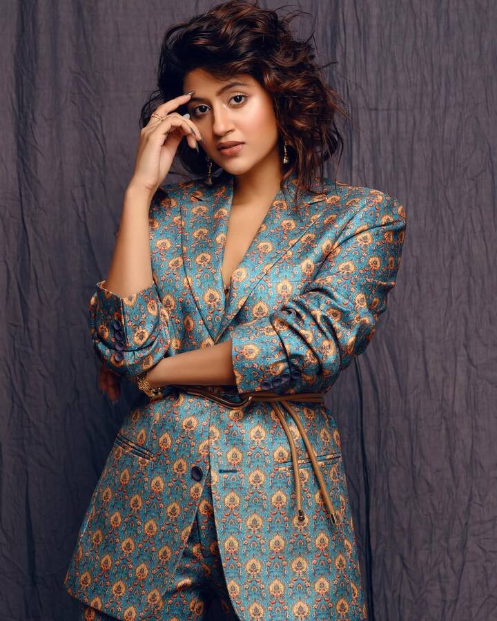 अंजलि अक्सर इंस्टाग्राम पर अपनी खूबसूरत तस्वीरें भी शेयर करती रहती हैं.