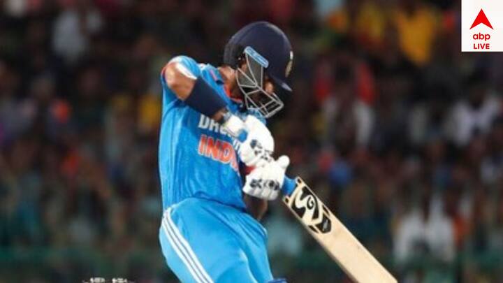 স্পিনার অলরাউন্ডার হিসেবে অক্ষর পটেলকে দেখা যাবে। বড় দলের বিরুদ্ধে লোয়ার অর্ডারে ব্যাট হতেও কার্যকরী ভূমিকা পালন করতে দেখা গিয়েছে অক্ষরকে।