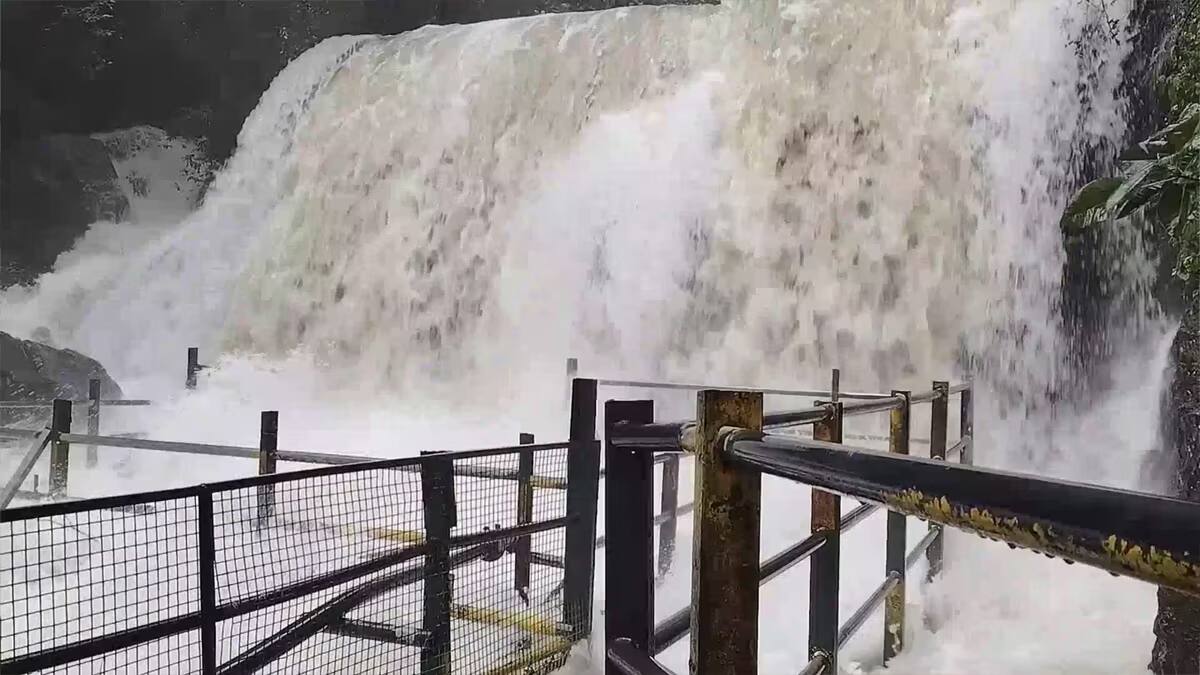 எச்சரிக்கை அலர்ட்! இடுக்கியில் மண்சரிவு, சுற்றுலா தலங்களில் தடை! உயிரைக் காப்பாற்றிய அதிர்ஷ்டம்