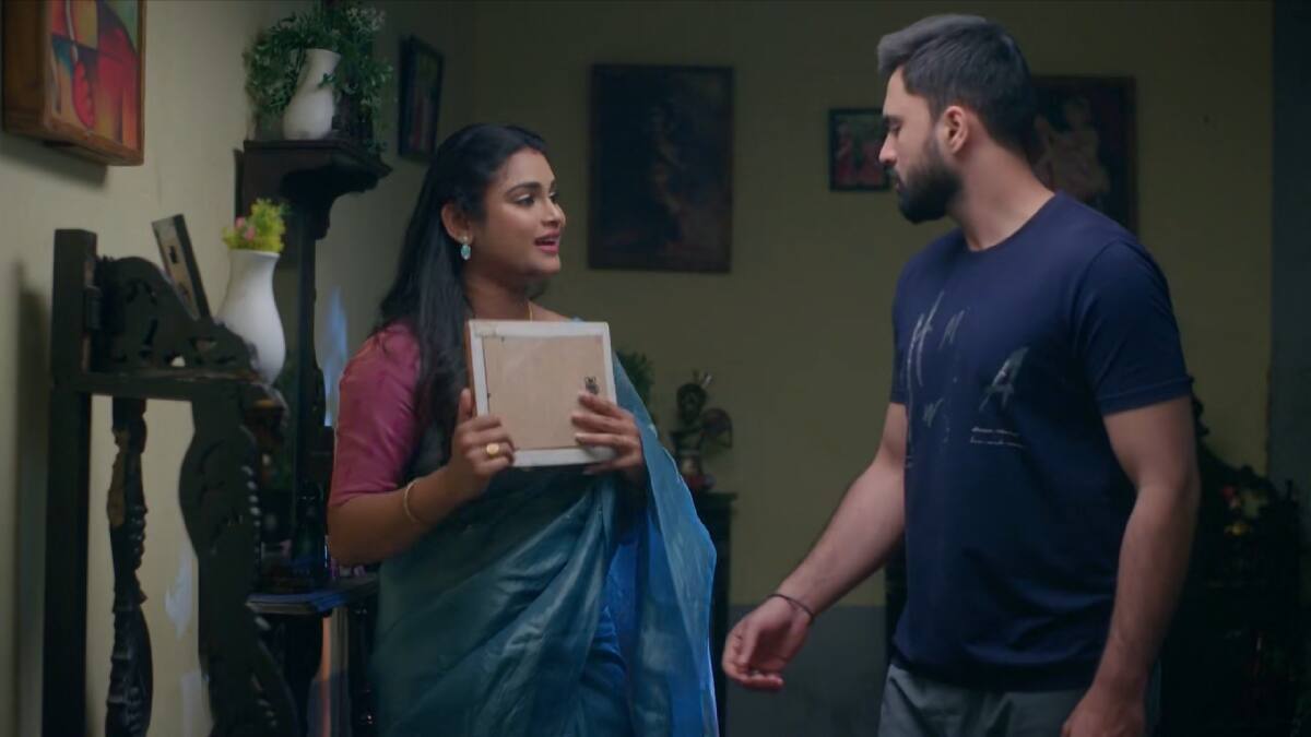 Chinni Serial Today October 16th: చిన్ని సీరియల్: లోహిత ప్లానేంటి.. వరుణ్ దగ్గర దాచిన ఫొటో ఎవరిది? మధు బట్టలుతికిన మ్యాడీ!