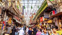 दिवाली के लिए दिल्ली के इन बाजारों से खरीदें सस्ती डेकोरेटिव लाइट्स, बच जाएंगे काफी रुपये