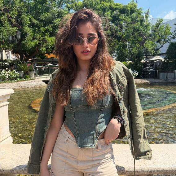 રવિનાની લાડલી રાશાએ કેમેરા સામે આપ્યા ગ્લેમરસ પોઝ