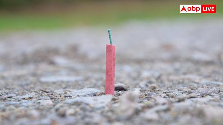 इन पटाखों को व्यवसायिक पटाखा निर्माता द्वारा नहीं बल्कि सरकारी अनुसंधान संस्था CSIR-NEERI के द्वारा बनाया गया है. इनका उद्देश्य वायु प्रदूषण को पारंपरिक पटाखों की तुलना में 30% कम करना है.