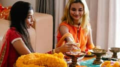 Diwali 2025 : রাবণরাজার দেশে দীপাবলি অনেকটাই আলাদা! আলোক আনন্দের মাঝেও এখানেই ব্যতিক্রমী শ্রীলঙ্কা