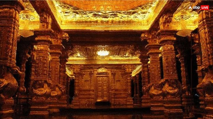 यह मंदिर एक एकड़ में फैला हुआ है और इसकी वास्तुकला दक्षिण की संस्कृति को पूरी तरह से दर्शाती है. माना जाता है कि इसे बनाने में 300 करोड़ की लागत लगी थी.
