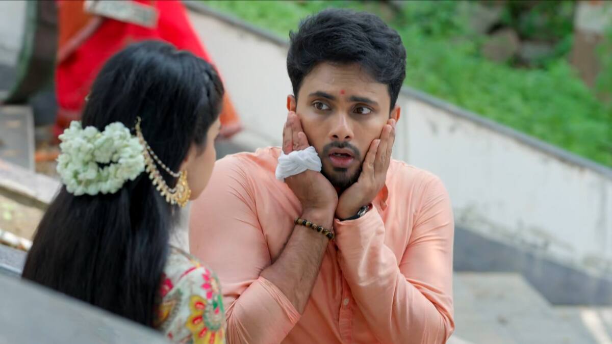 Illu Illalu Pillalu Serial Today October 16th: ఇల్లు ఇల్లాలు పిల్లలు: అయ్యబాబోయ్ అంటూ మళ్లీ మంట పెట్టేసిన వల్లీ! భాగ్యం, ఇడ్లీబాబాయ్కి కొత్త సమస్య!