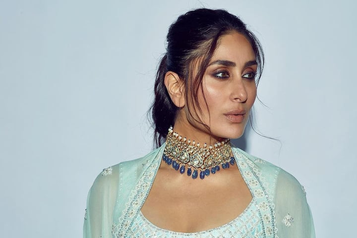 Like Kareena Kapoor, this messy low ponytail hairstyle is also perfect for your Diwali look. Complete your look with messy ponytail hairstyle by pairing your outfit with contrasting jewellery.