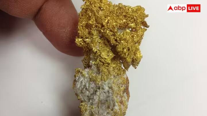 સંગ્રહ કર્યા પછી, સોનાને રાસાયણિક પ્રક્રિયાઓનો ઉપયોગ કરીને શુદ્ધ કરવામાં આવે છે જેથી અશુદ્ધિઓ દૂર થાય. ઓછી ઉપજ હોવા છતાં, કાઢવામાં આવેલ સોનાની થોડી માત્રા ઉપયોગી રહે છે.