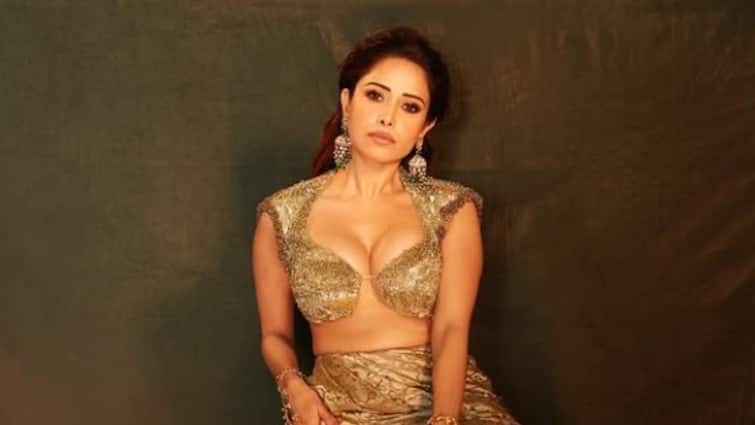 Nushrratt Bharuccha Dances With Arhaan Khan And Mouni Roy At Diwali Celebration