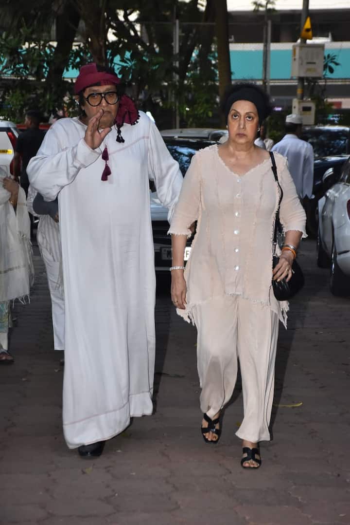 Other notable figures present included Aditya Pancholi, Ashok Dubey, Ashoke Pandit, B.N. Tiwari, Baba Azmi, Babbu Mehra, Deepak Parashar, Jaaved Jaaferi, Esha Deol, Firoz Khan (Arjun), Harish Bhimani, Madhur Bhandarkar.