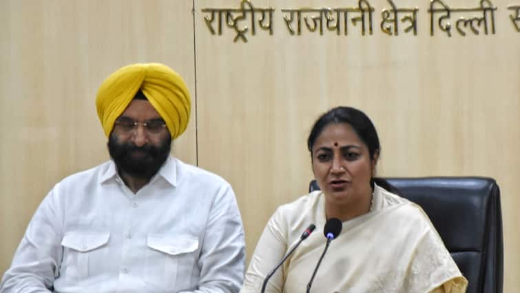 <div>Delhi Eyes First Artificial Rain On This Date After 'Historic' Cloud Seeding Trial In Bid To Combat Pollution</div>