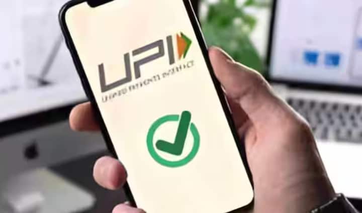 PCMag ਦੀ ਇੱਕ ਰਿਪੋਰਟ ਦੇ ਅਨੁਸਾਰ, ਜਦੋਂ ਵੀ ਤੁਸੀਂ ਕਿਸੇ ਫ਼ੋਨ 'ਤੇ No Caller ID, Scam Likely, Telemarketing, ਜਾਂ Unknown Caller ਵਰਗੇ ਲੇਬਲ ਦਿਖਾਈ ਦਿੰਦੇ ਹਨ ਤਾਂ ਸਾਵਧਾਨ ਰਹੋ। ਇਹ ਲੇਬਲ ਅਕਸਰ ਚੇਤਾਵਨੀ ਦਿੰਦੇ ਹਨ ਕਿ ਕਾਲ ਸ਼ੱਕੀ ਹੈ। 